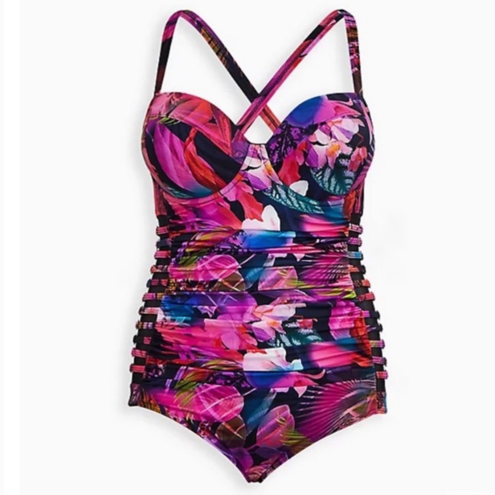 NWT torrid leaves print mesh ladder side swimsuit